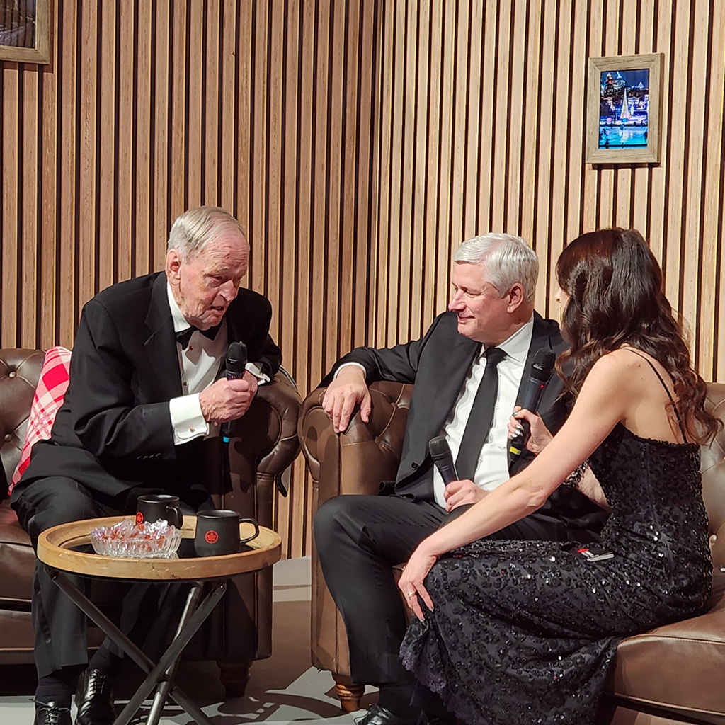 Canadas-Walk-of-Fame-Candid-Campfire-Chretien-Harper