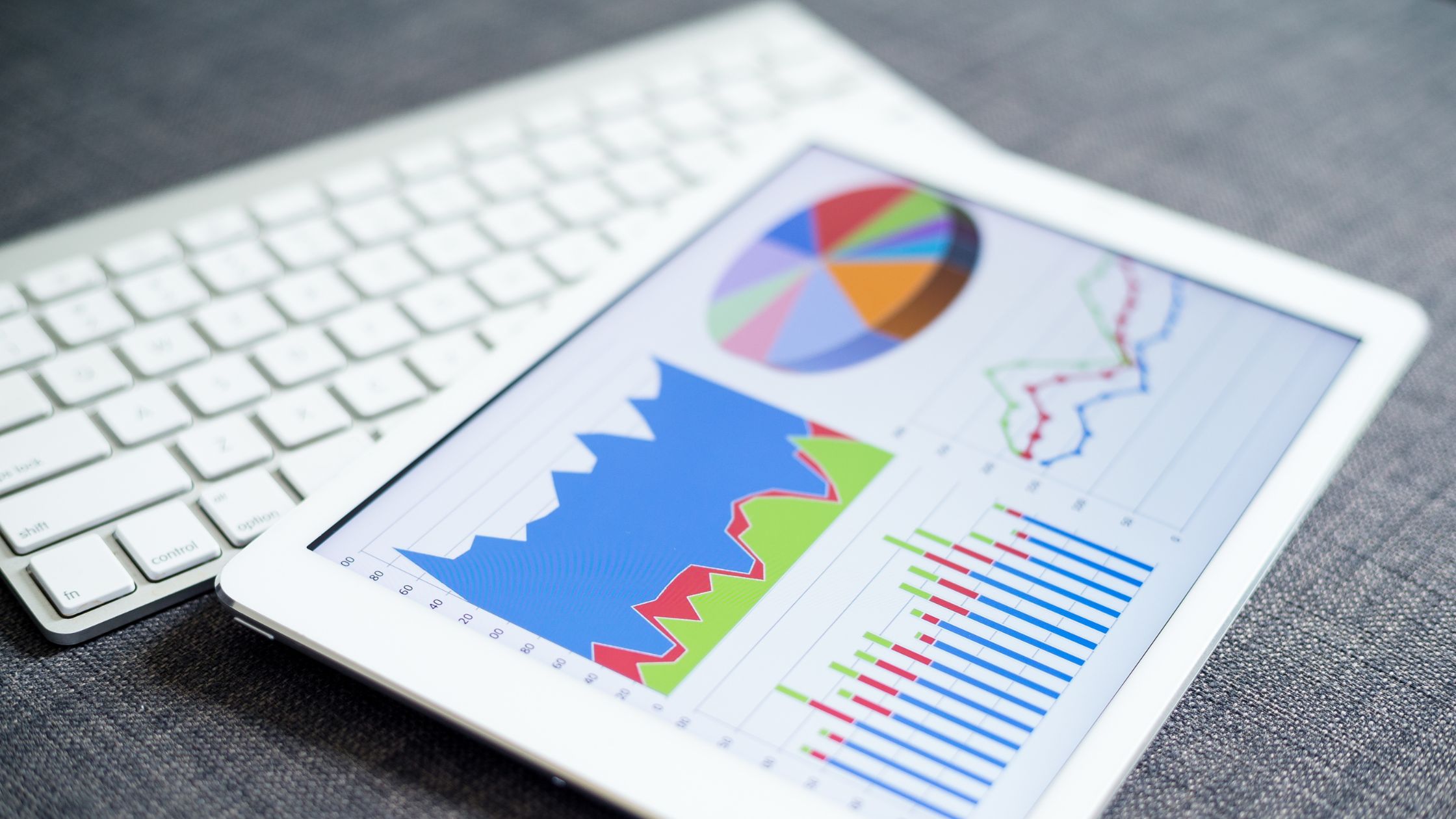 Analytics on a tablet - social media tips for businesses from CM2 Media.